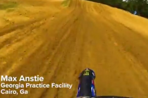 Video: Anstie on the Star Yamaha